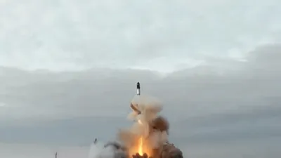 Конверсионная ракета вывела на орбиту несколько спутниковЭксклюзив