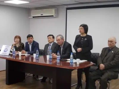 Социал-демократы встретились с избирателями в Караганде