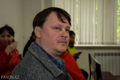 Городской суд Павлодара оправдал журналиста Александра Баранова