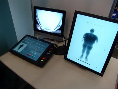 Казахстанец пытался провезти героин в прямой кишке