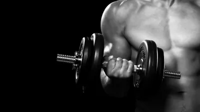 Двадцать тысяч чиновников бесплатно посещают тренажерные залы в Казахстане