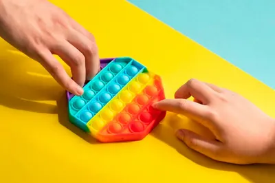 Продажи Pop-it и Simple Dimple выросли в 103 раза