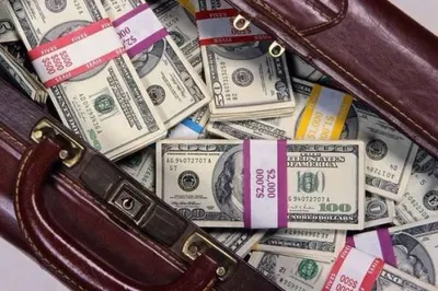 Первый триллионер появится в ближайшие 25 лет