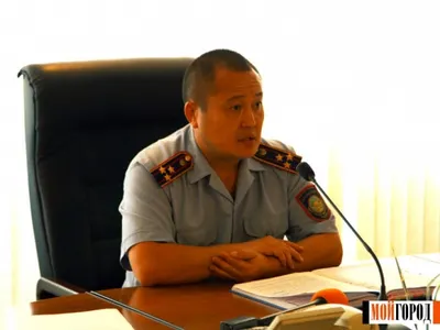 Начальника ДВД ЗКО чуть не сбили на пешеходном переходе