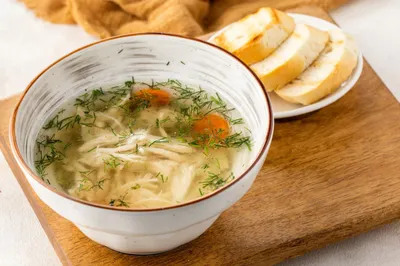 Кому противопоказан в рационе куриный бульон — эндокринолог