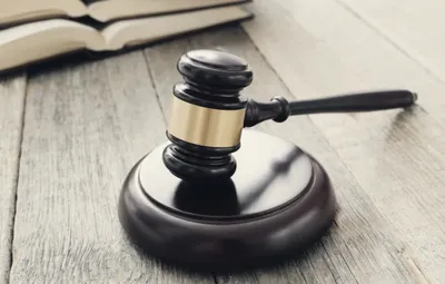 За хищение 34,2 миллиона тенге осужден руководитель отдела транспорта и дорог Тараза