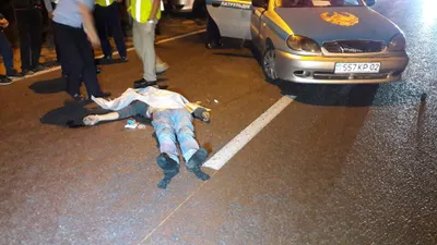 В Алматы Toyota Camry сбила мужчину насмерть