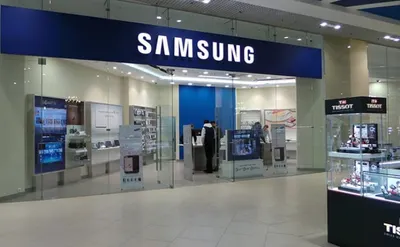 Samsung приостановила работу 20% магазинов в России