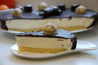 Названа причина массового отравления тортами в Нур-Султане