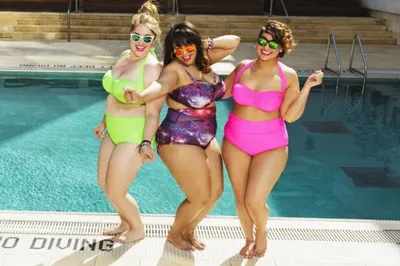 Толстушки в бикини основали новое движение в Инстаграм