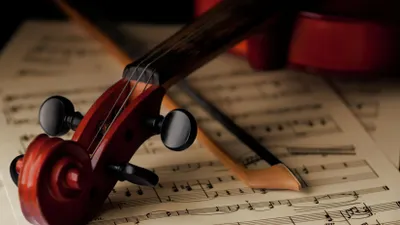 Музыкальный протест под окнами парламента провели в Англии