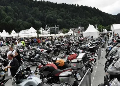 У BMW Motorrad снова выросли продажи