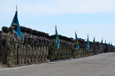 Назарбаев: Казахстанская армия – главный гарант безопасности и нерушимый оплот суверенитета