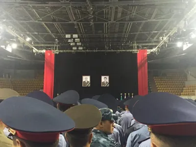 Казахстанцы простились с погибшими полицейскими