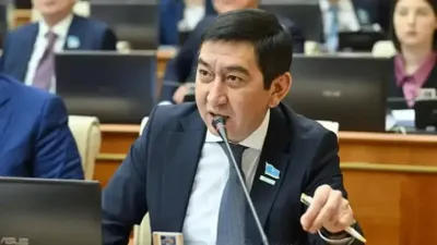 «Неужели на них нет управы?»: депутат обвинил власти в двойных стандартах