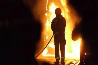 80-летняя пенсионерка пострадала в результате пожара в Аксу