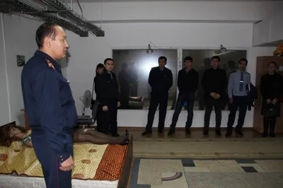 Полицейские Астаны поделились опытом с будущими следователями