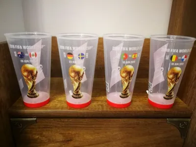 Из пластиковых стаканов ЧМ-2018 сделали футбольное поле в Сочи