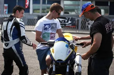 WSBK: этап во Франции выиграли Гвинтоли, Меландри и Клузель