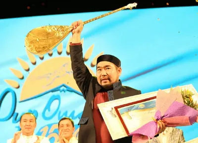 Если заставят вакцинироваться, откажусь от гражданства – акын Имашев