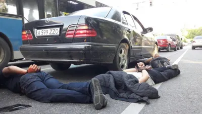 В Алматы задержана банда домушников