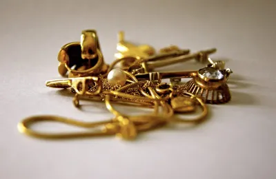 Контрабанду золотых украшений на 43,2 тысячи долларов пресекли в Узбекистане