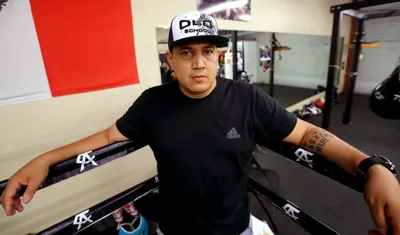 Тренер «Канело» поставил ультиматум Головкину