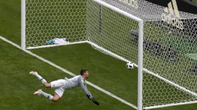 Сборная Франции победила благодаря видеоповторам