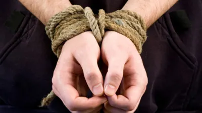 Йеменские боевики требуют за учителя из ЮАР $3 млн