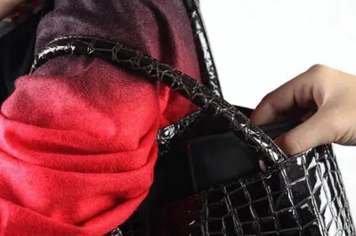 В астанинских ТРЦ воруют женскую одежду