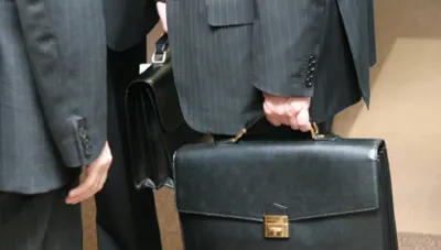 Не индексация зарплат госслужащим, а новая система оплаты труда – глава АДГСПК