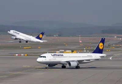 Борт Lufthansa экстренно сел в Алматы