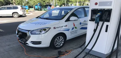 Владельцам электрокаров хотят разрешить ездить по BusLine