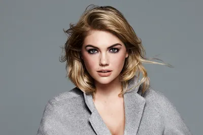 Марка Bobbi Brown представила коллекцию дымчатого макияжа