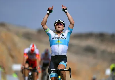 Казахстанский велогонщик финишировал третьим на этапе «Тур де Франс»