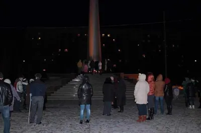 В Экибастузе прошла траурная церемония в память о жертвах крушения российского самолета