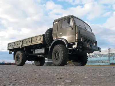 Отправленные в Казахстан украинские КамАЗы забрала милиция