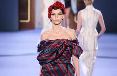 Ульяна Сергеенко посвятила коллекцию Казахстану