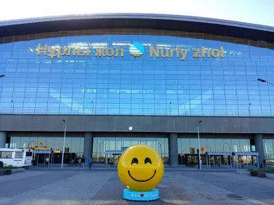 Вокзал «Нұрлы жол» обслужил около пяти миллионов пассажиров за год работы