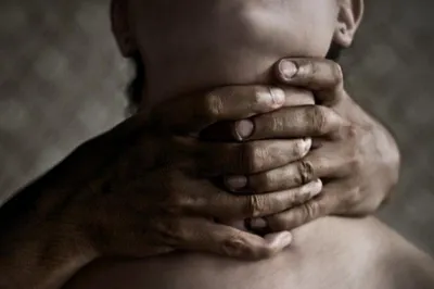 29-летнюю женщину задушили в порыве ревности в Караганде