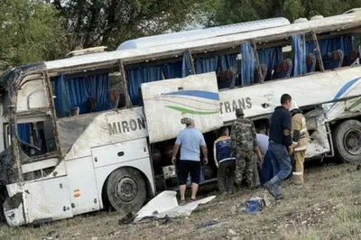 Автобус с гражданами Узбекистана опрокинулся в Жамбылской области