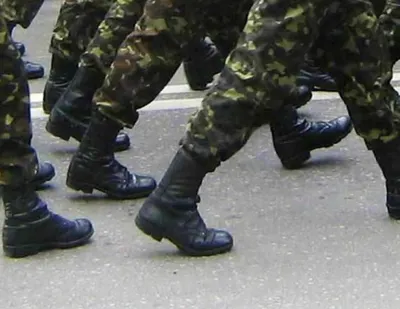 В Казахстане командир части издевался над рядовым и унижал его