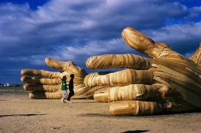 Семь арт-объектов, где алматинская белка «рядом не валялась»