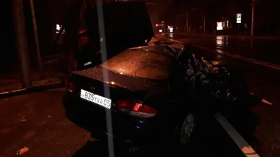 В Алматы машину разорвало пополам. ФОТО