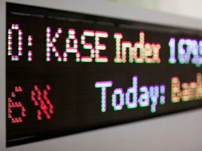 С начала года объемы торгов на KASE сократились на 22%