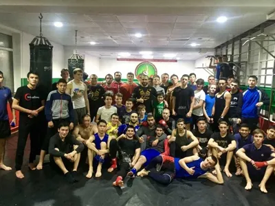 Павлодарские бойцы дерутся в российском Барнауле