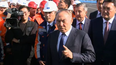 Нурсултан Назарбаев побывал на крупнейшем в Центральной Азии мосту