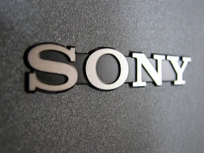 Новая разработка Sony превратит любые очки в «умные»