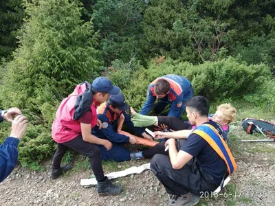 В горах Алматы спасли пожилую туристку, повредившую ногу