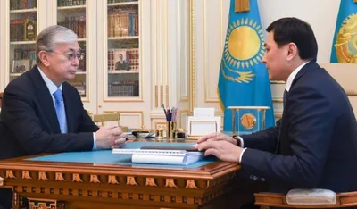 Токаев принял акима Нур-Султана
